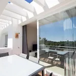 Apartamento 2237-modern With Private
