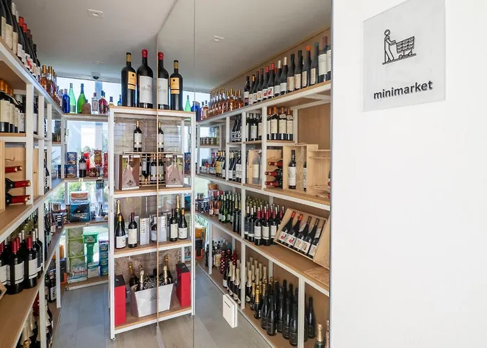 2237-modern With Private